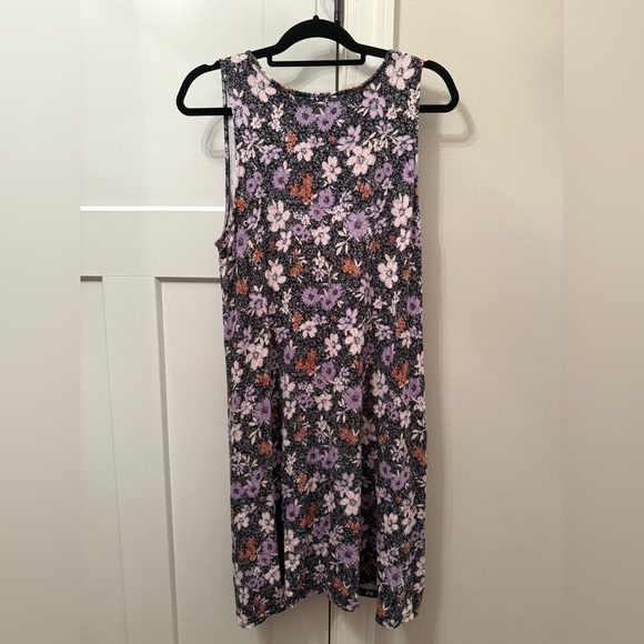 Time & Tru Midi Flower Dress - Picture 2 of 4